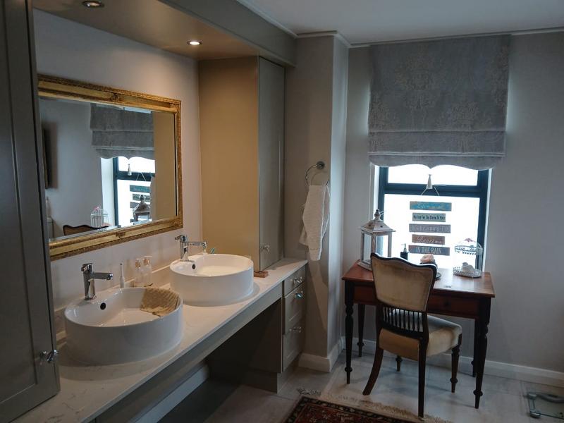 4 Bedroom Property for Sale in Graanendal Western Cape